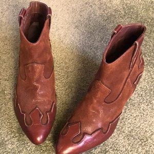 Isola Cowgirl Glitter